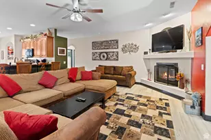 98 E Mt Peale Dr, Moab, UT 84532 - Photo 9