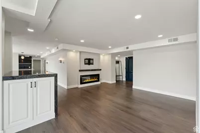 875 S Donner Way 1506 Way #1506, Salt Lake City, UT 84108 - Photo 7