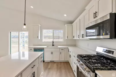 2329 E Woodbury Ln, Eagle Mountain, UT 84005 - Photo 11