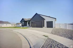 427 E Redwood Ln, Grantsville, UT 84029 - Photo 3