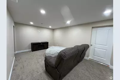 379 S 1370 E, Tooele, UT 84074 - Photo 25