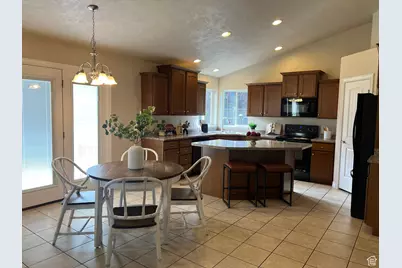 379 S 1370 E, Tooele, UT 84074 - Photo 11