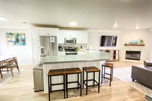 929 N Harbor Village Dr E, Garden City, UT 84028 - Photo 9