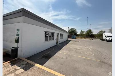 1366 S 400 W, Salt Lake City, UT 84115 - Photo 3