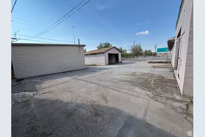 1366 S 400 W, Salt Lake City, UT 84115 - Photo 11