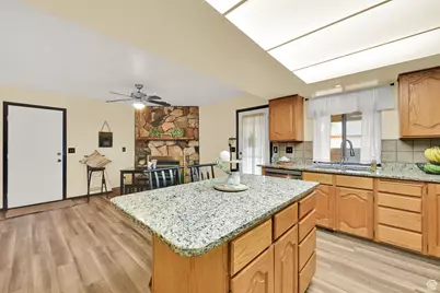 992 E 5625 S, South Ogden, UT 84405 - Photo 3