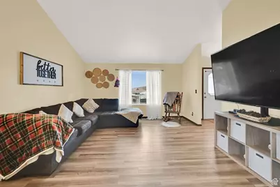 992 E 5625 S, South Ogden, UT 84405 - Photo 1