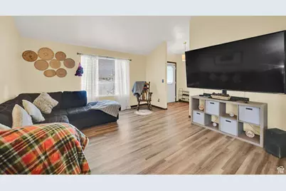 992 E 5625 S, South Ogden, UT 84405 - Photo 9