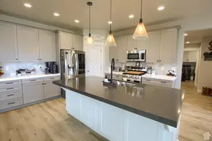 2112 S 4300 W, Taylor, UT 84401 - Photo 7