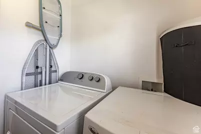 1050 N 100 W, Orem, UT 84057 - Photo 15