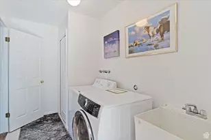 5321 S 3100 W, Roy, UT 84067 - Photo 19