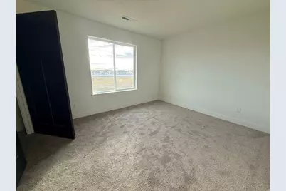 2405 W 3200 N, Farr West, UT 84404 - Photo 13