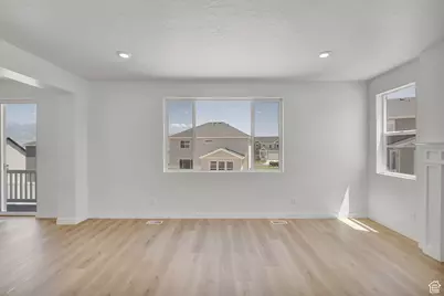 3278 S Egret Ct E #726, Saratoga Springs, UT 84045 - Photo 7