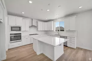 3278 S Egret Ct E, Saratoga Springs, UT 84045 - Photo 5