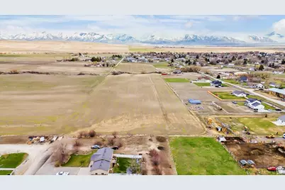 312 W 200 N #10, Newton, UT 84327 - Photo 5