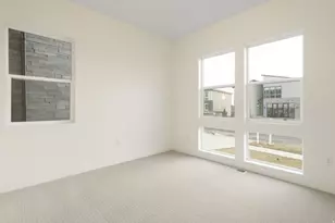 447 N Pinnacle Ln, Saratoga Springs, UT 84045 - Photo 9