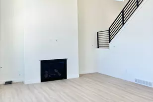 447 N Pinnacle Ln, Saratoga Springs, UT 84045 - Photo 3