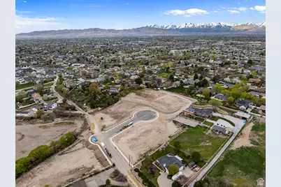 1071 W Kings Landing Ct #5, South Jordan, UT 84095 - Photo 3