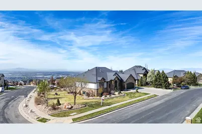 161 E 3725 N, North Ogden, UT 84414 - Photo 3