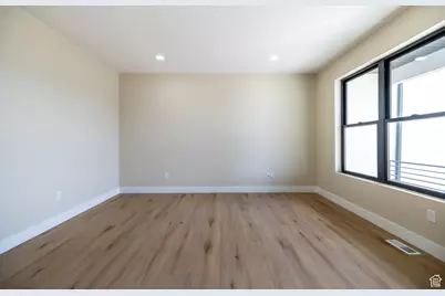 2899 E Lake Dr, Eagle Mountain, UT 84005 - Photo 11