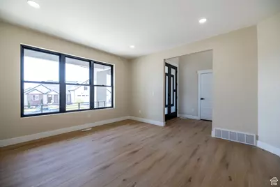 2899 E Lake Dr, Eagle Mountain, UT 84005 - Photo 9