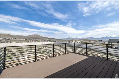 2899 E Lake Dr, Eagle Mountain, UT 84005 - Photo 47