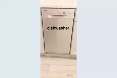 338 E 100 N, Moab, UT 84532 - Photo 11