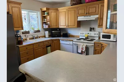 685 S 700 E, Duchesne, UT 84021 - Photo 3