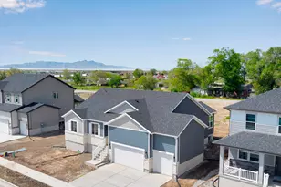 2003 E Burger St, Lake Point, UT 84074 - Photo 31