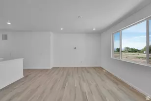 2003 E Burger St, Lake Point, UT 84074 - Photo 25