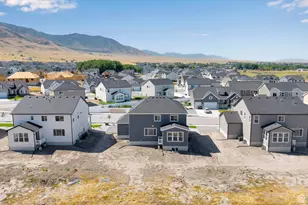 2041 E Burger St, Lake Point, UT 84074 - Photo 13