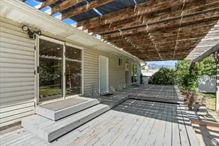 1501 W Bluemont Dr, Taylorsville, UT 84123 - Photo 43