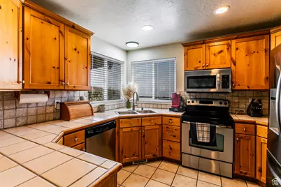 702 S Elk Meadow Loop, Tooele, UT 84074 - Photo 11