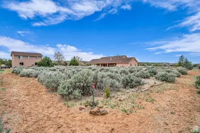 736 Dammeron Valley Dr W, Dammeron Valley, UT 84783 - Photo 5