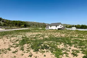 1058 E South Bench Meadows, South Weber, UT 84405 - Photo 15
