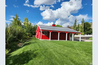 1075 Grandview Dr, Providence, UT 84332 - Photo 5