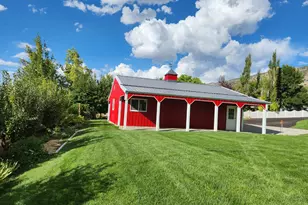 1075 Grandview Dr, Providence, UT 84332 - Photo 5