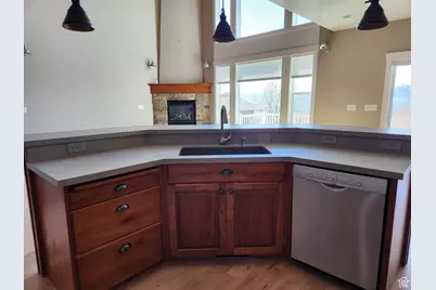 1075 Grandview Dr, Providence, UT 84332 - Photo 19