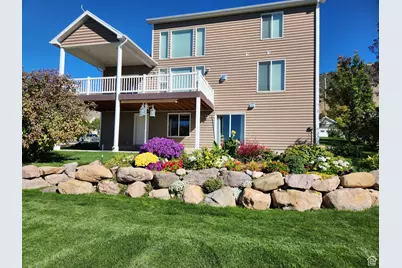 1075 Grandview Dr, Providence, UT 84332 - Photo 11