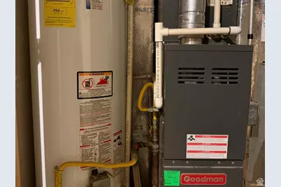 1777 W 5050 S, Roy, UT 84067 - Photo 15