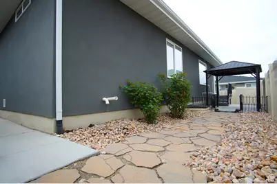 3193 S Lucky Penny Ave, Magna, UT 84044 - Photo 27