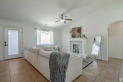 1024 Painted Cloud Pl, Washington, UT 84780 - Photo 11