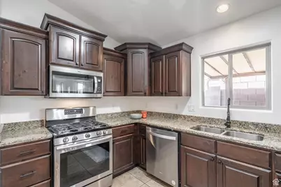 1024 Painted Cloud Pl, Washington, UT 84780 - Photo 21