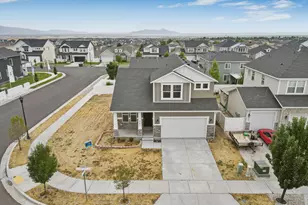 312 W Sapphire Dr, Tooele, UT 84074 - Photo 3