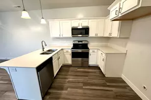 1813 W Newcastle Ln, Saratoga Springs, UT 84045 - Photo 9