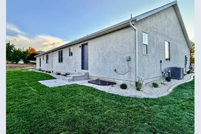 294 E 600 N, Tooele, UT 84074 - Photo 3