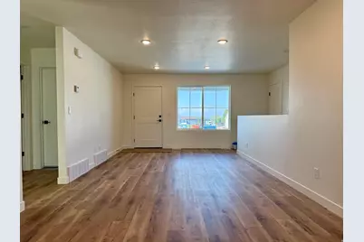 294 E 600 N, Tooele, UT 84074 - Photo 9