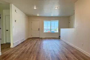 294 E 600 N, Tooele, UT 84074 - Photo 9