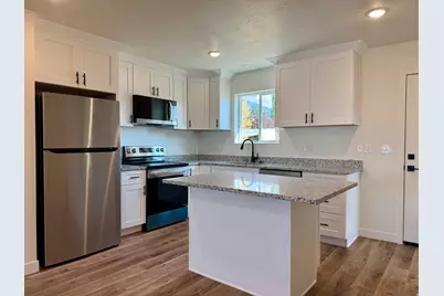 294 E 600 N, Tooele, UT 84074 - Photo 5