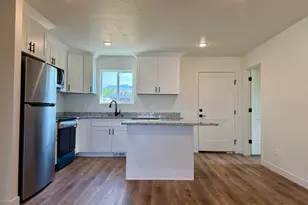 294 E 600 N, Tooele, UT 84074 - Photo 7